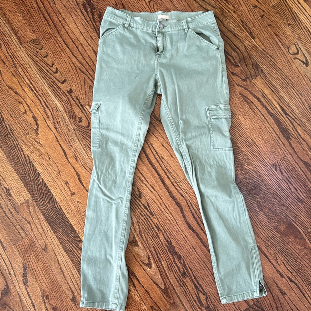 Like new Roxy cargo pants